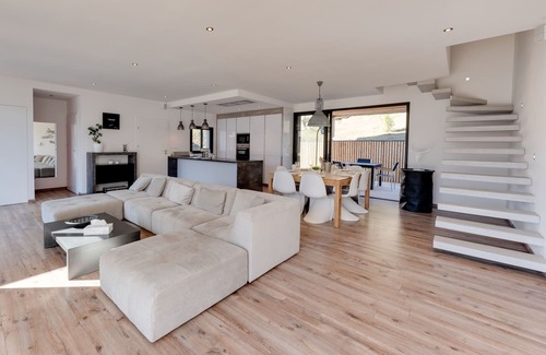 Lathuile Ski Chalet | New Chalet Bamboo