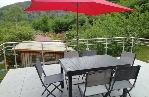 Husseren-Wesserling House | New chalet 200m² 9personnes spa intérieur, 4 bedrooms