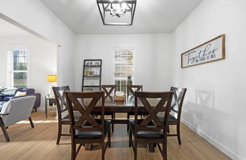 Waco House | New Charming 2-Bedroom Home Minutes to Downtown