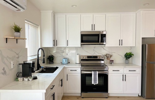 Riverside Apartment | New: Charming guest suite by UCR, Downtown & plazas