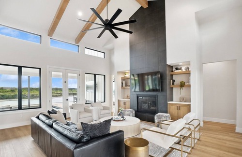 Palo Pinto County House | *New Cliff Haven PK *5 bed/6 bath, Hot tub & Pool