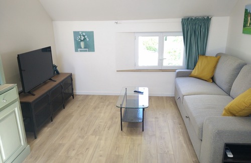 Villorceau Apartment | New: Comfortable apartment near Chambord