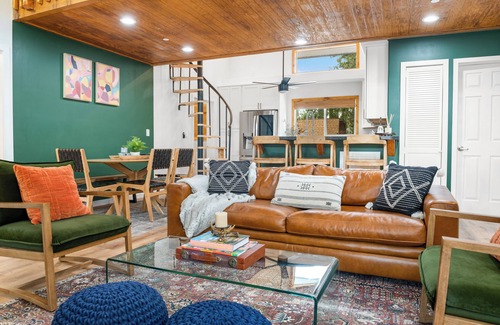 Sugarloaf Ski Chalet | New Construction! 4BR/3BA Chalet+Loft+SPA