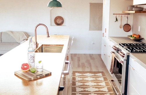 Ridgway House | NEW Contemporary 1 bedroom house with expansive views!