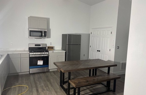 Coffman Cove Cottage | New cottage Steps from the HarbornWeekly Rental Includes Covered Boat and Truck