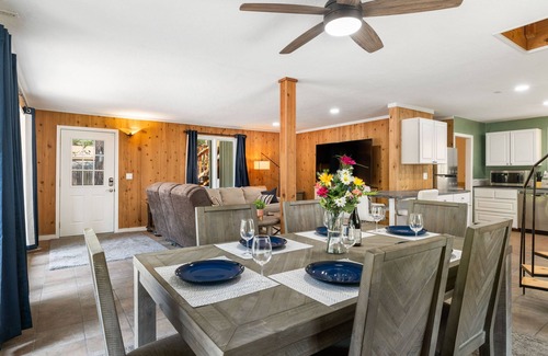 Bend Cabin | *New* Deschutes Riverwoods Retreat