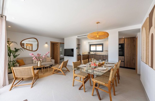 Palm-Mar Villa | NEW Designer Villa Heated Pool & Sunset Rooftop AC