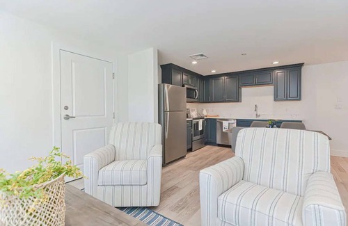 Plymouth Cultural District Condo | New Downtown Plymouth Harbor Condo