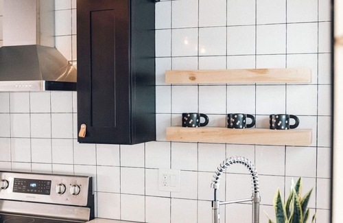 Mitchell Park West House | NEW. Downtown Trendy Tempe, Mill Ave, Large Backyard, 4 Beds