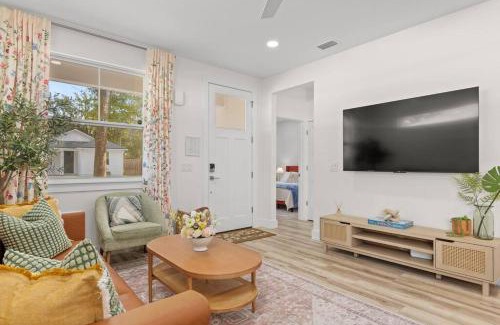 St. Augustine House | NEW Enchanting Retreat by Marina, 1mi to downtown and a short drive to beach