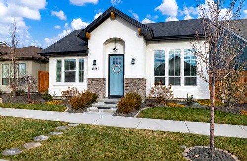Southwest Ada County Alliance Cottage | New Farmhouse Cottage in the heart of Treasure valley!