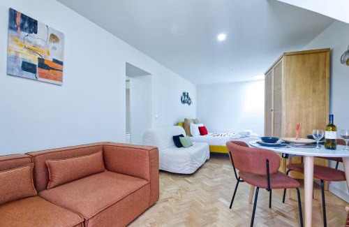 Bairro Alto Apartment | New flat and central