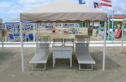 Lido di Camaiore Apartment | NEW FLAT ON THE BEACH CONNECTED WITH A BEACH CLUB