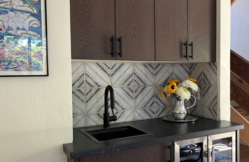 Cibola Addition House | NEW! Foothills townhouse perfect for longer stays!