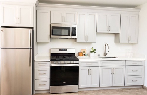 Oakland House | New Garden Escape, Oakland, be the first to stay!
