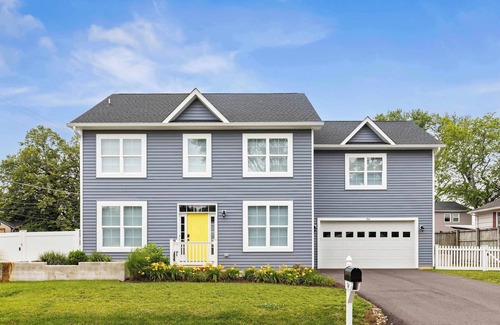 Edgewater House | New! Golden Anchor Retreat; Lux Living! - Sleeps 7