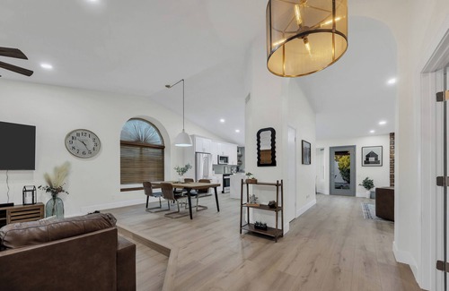 Chandler House | NEW! Gorgeous 3-Bedroom Oasis w/Pool