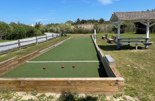 Clearwater Beach House | NEW! Gorgeous 4 bed/4 bath oasis with pool steps from beach, great house/value!