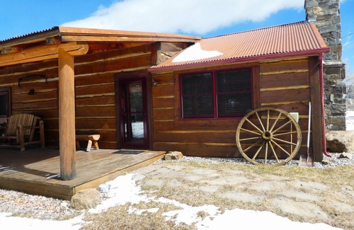 Bozeman Cabin | NEW Guest Ranch Bozeman MT Cabin Lodge on Bridger Creek with mountains & trails