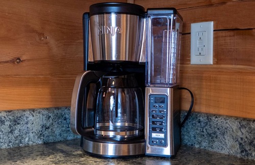 West Jefferson House | New! Hand-Stacked Log Cabin TH | Mountain Views | Short Walk to Downtown WJ