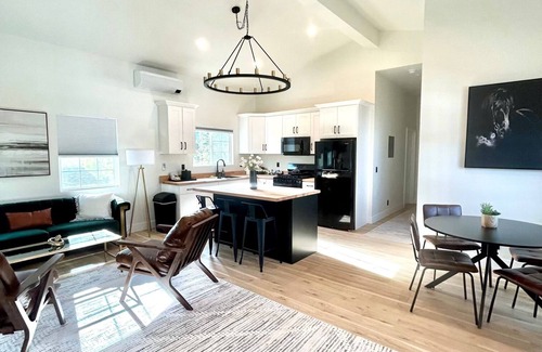 Solvang House | New Haven Inn