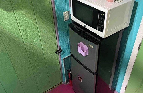 Homosassa Cabin | NEW - Hippie Hut Minutes from the Boat Ramp