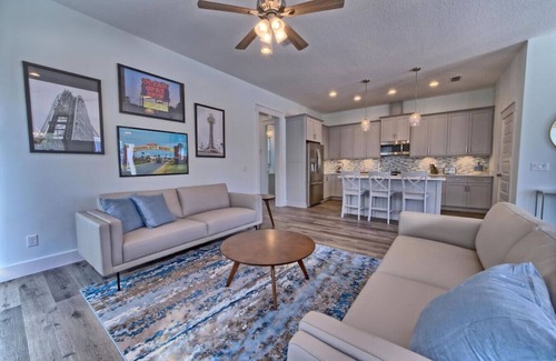 Miramar Beach House | New Home With Private Pool & Hot Tub!