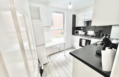 Shepherd's Bush House | New House 5 rooms 3 bath