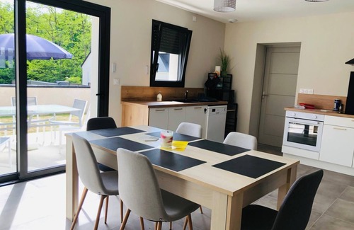 Cerelles House | New house on the outskirts of town