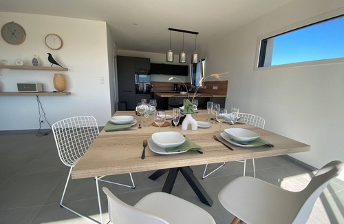 Crozon House | New house with panoramic view between land and sea for 6 people in Crozon
