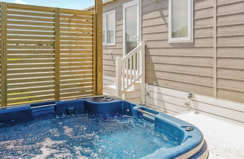 Looe House | New in 2017/2019. Stylish and contemporary holiday home.