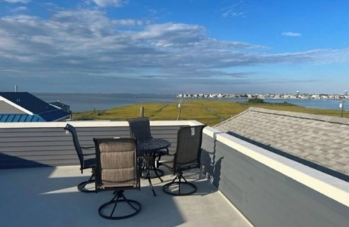 Manahawkin House | New Jersey Shore, Long Beach Island Area, Cedar Bonnet Island