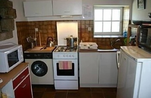Ploubezre Cottage | NEW: Ker Louarn