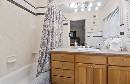 Keuka Park House | NEW Keuka Bluffs | Finger Lakes Wineries