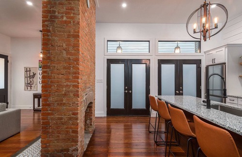 Clifton House | New! Kings on Restaurant Row! HotTub!Close to NuLu