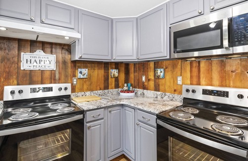 Sunrise Beach House | New! Lakefront 8 Bedroom Family Entertainer! Boat Dock, Hot Tub, Fire Pit, Wi-Fi