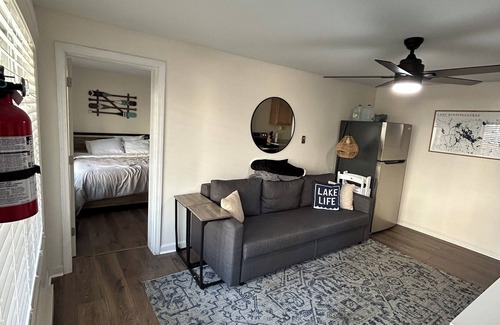 Moultonborough Cottage | NEW LISTING—Cozy cottage in Moultonborough- walking distance to center harbor