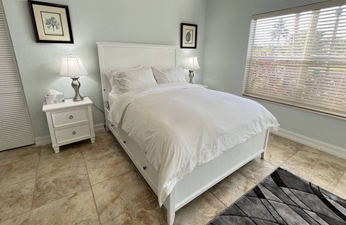 Southwest Ranches Villa | NEW LISTING! Luxurious Serene SW Ranches Villa by RedAwning