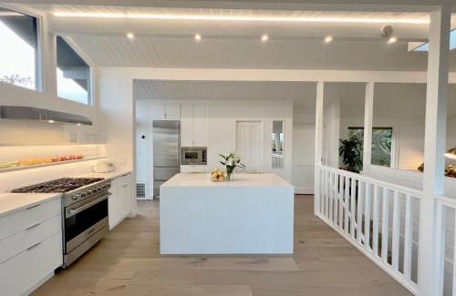 Eastside Villa | New Listing -Luxury House on the Riviera , Modern Design, and Panoramic Ocean -30 day Minimum
