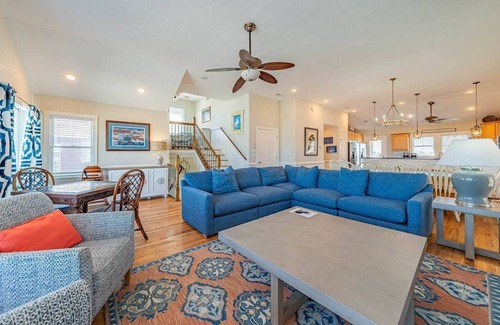 Nags Head House | 🌊 New Listing!🌴 Ocean Views Elevator Heated Pool Pets 2min to Beach!