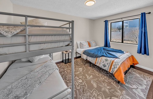Clarkdale House | New Listing Old Town Zen 3 Bed 2 Bath Near Tons Of Attractions