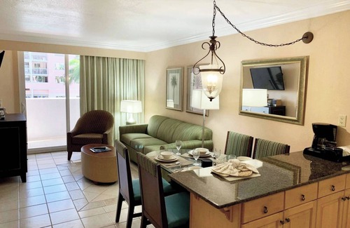 Palm Beach Shores Condo | NEW LISTING! Palm Beach Shores Resort | Beachfront Location | Singer Island