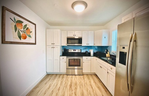 Deerfield Beach House | New Listing! Secret Serenity! Pool! 5min to Beach!