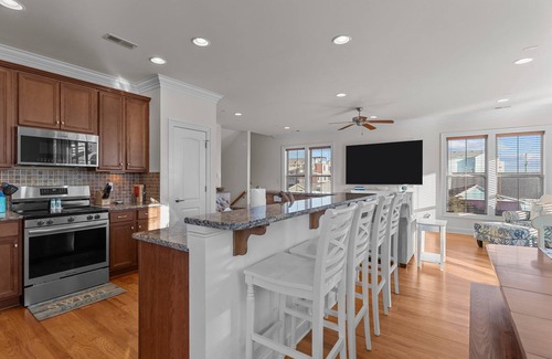 Wilmington Beach House | New Listing - Tequila Sunrise - Ocean View, 4 bedroom 3 bath