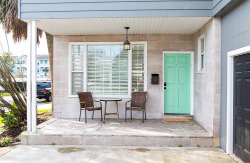 Jacksonville Beach House | NEW Listing! In the Heart of Jax Beach