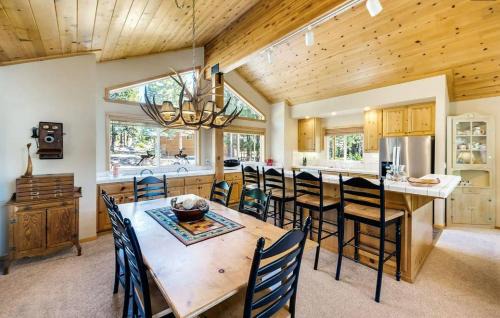 Talmont House | New Listing! Woodland Heights at Tahoe Park- Pet Friendly - Private Beach