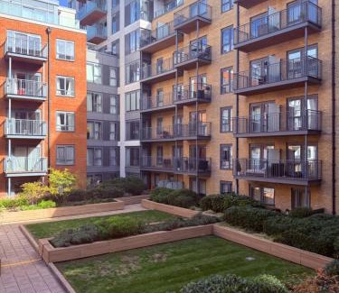 Whittington Apartment | New London 2-Bedroom 2-Bath Apartment- Contractors and Long Stays Dis-Count