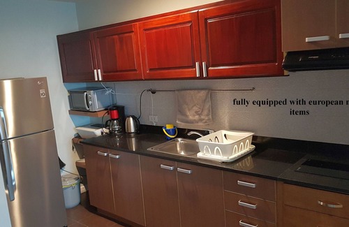 Lapu-Lapu Condo | New Lux. 2 BR Condo - 2 Pools, Gym, woow seaviews, Beach, Tours behind Newtown