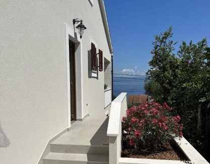 Stomorska Apartment | New Luxury Apartments at Villa A'more - by the Sea