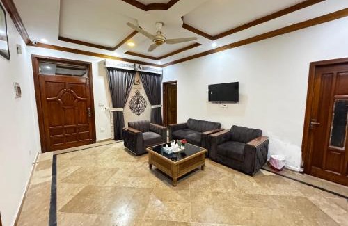 G-9 Sector Bed & Breakfast | New Luxury Lodges E-11